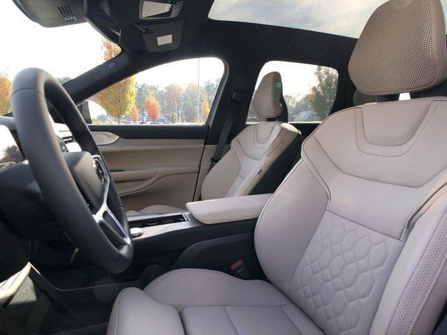 new 2025 Volvo EX90 car, priced at $95,140