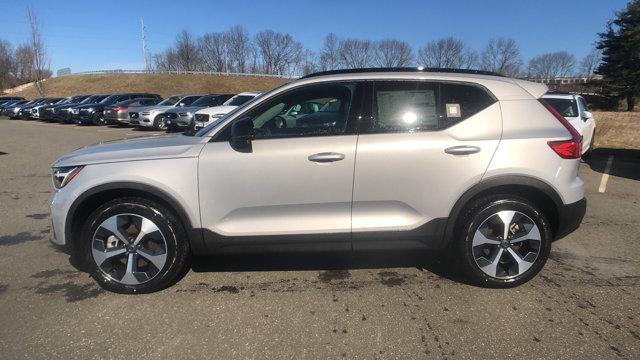 new 2024 Volvo XC40 car, priced at $45,045