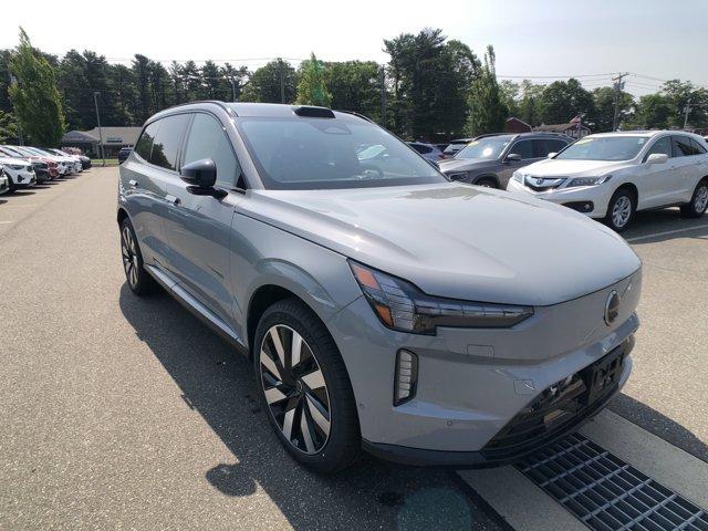 new 2025 Volvo EX90 car, priced at $96,235