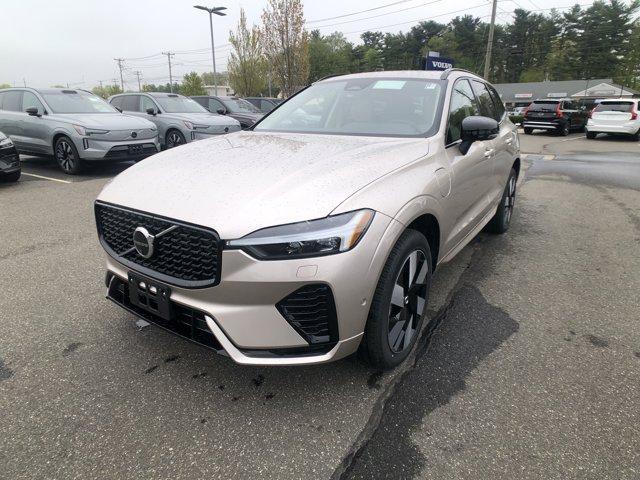 new 2025 Volvo XC60 Plug-In Hybrid car, priced at $65,260