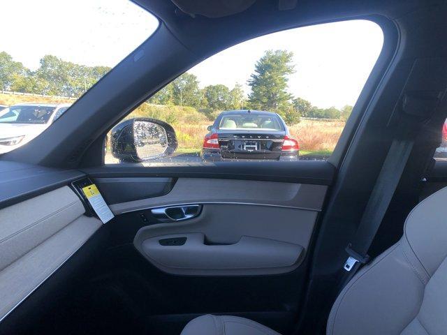 new 2026 Volvo XC90 Plug-In Hybrid car, priced at $81,875