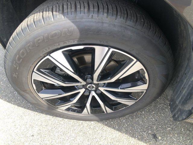 used 2025 Volvo XC60 car, priced at $38,300