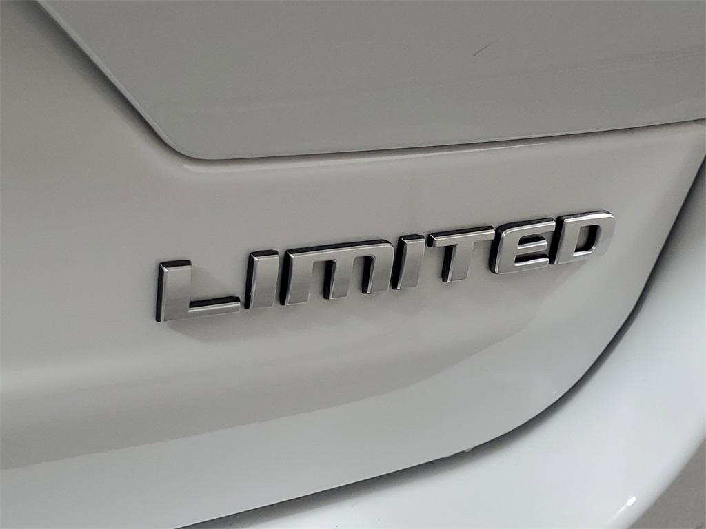 new 2025 Jeep Grand Cherokee car, priced at $45,583
