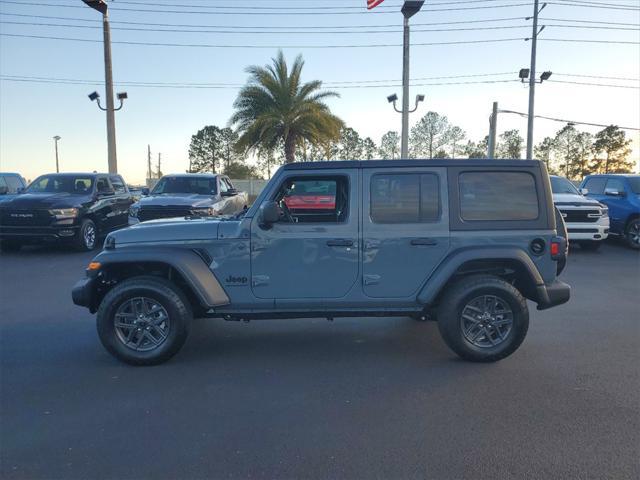 new 2025 Jeep Wrangler car, priced at $47,768