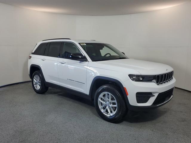 new 2025 Jeep Grand Cherokee car, priced at $35,497