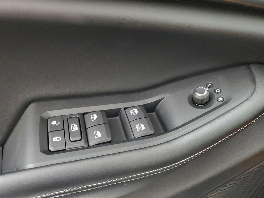 new 2025 Jeep Grand Cherokee car, priced at $32,491
