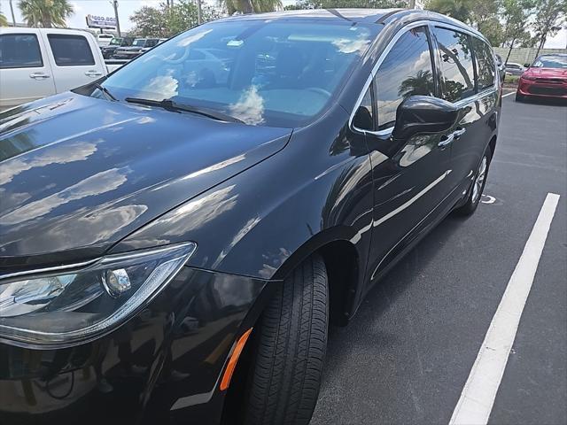 used 2019 Chrysler Pacifica car, priced at $15,288