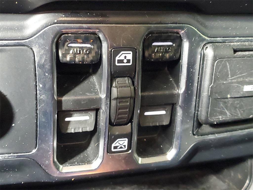 used 2019 Jeep Wrangler Unlimited car, priced at $22,188