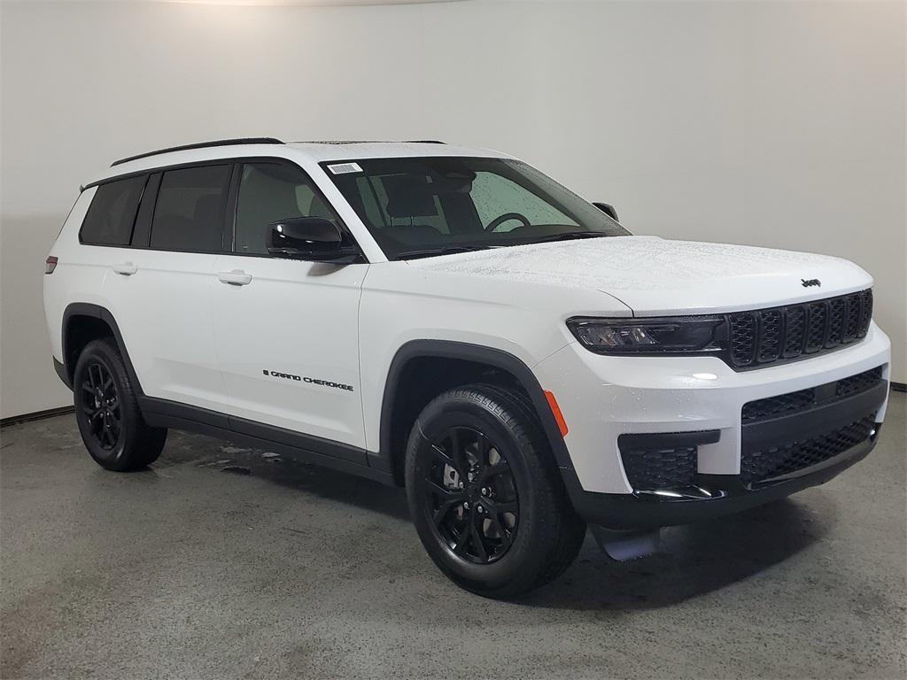 new 2025 Jeep Grand Cherokee L car, priced at $42,885