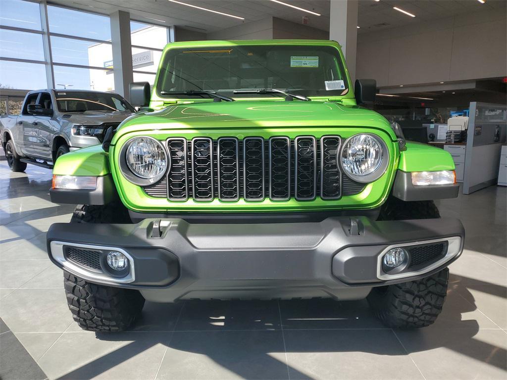 new 2025 Jeep Gladiator car, priced at $46,857