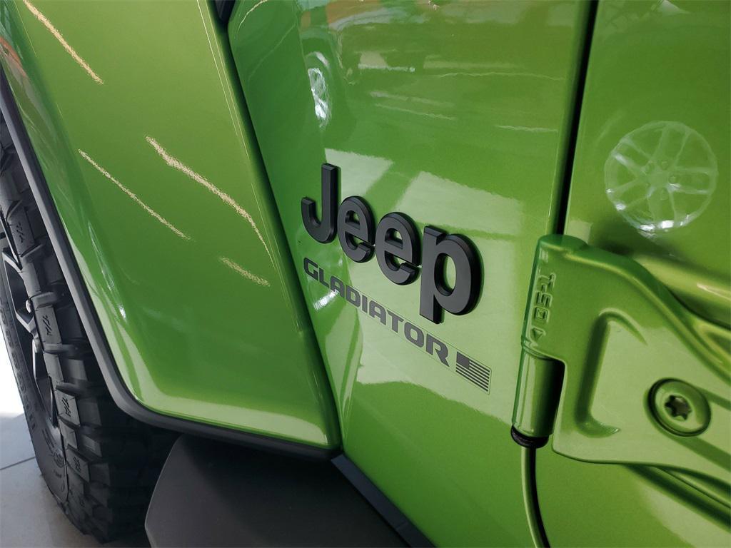 new 2025 Jeep Gladiator car, priced at $46,857