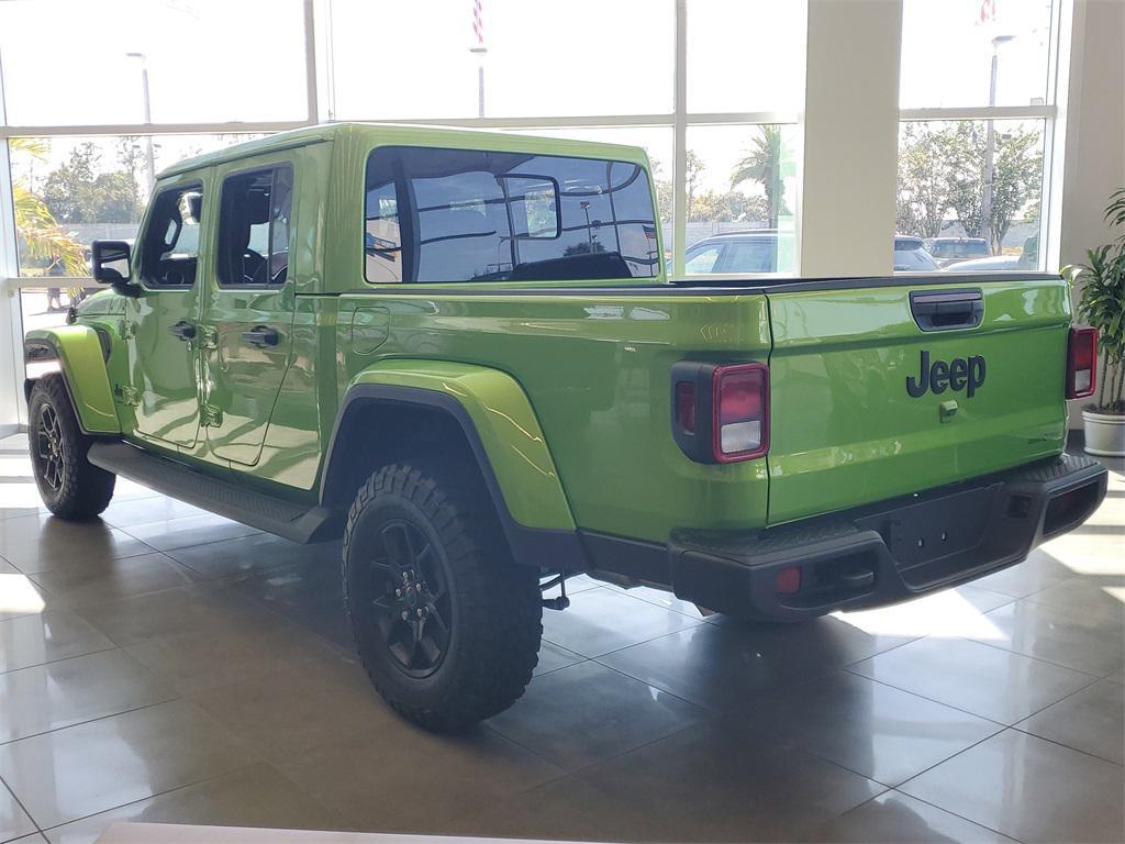 new 2025 Jeep Gladiator car, priced at $46,857