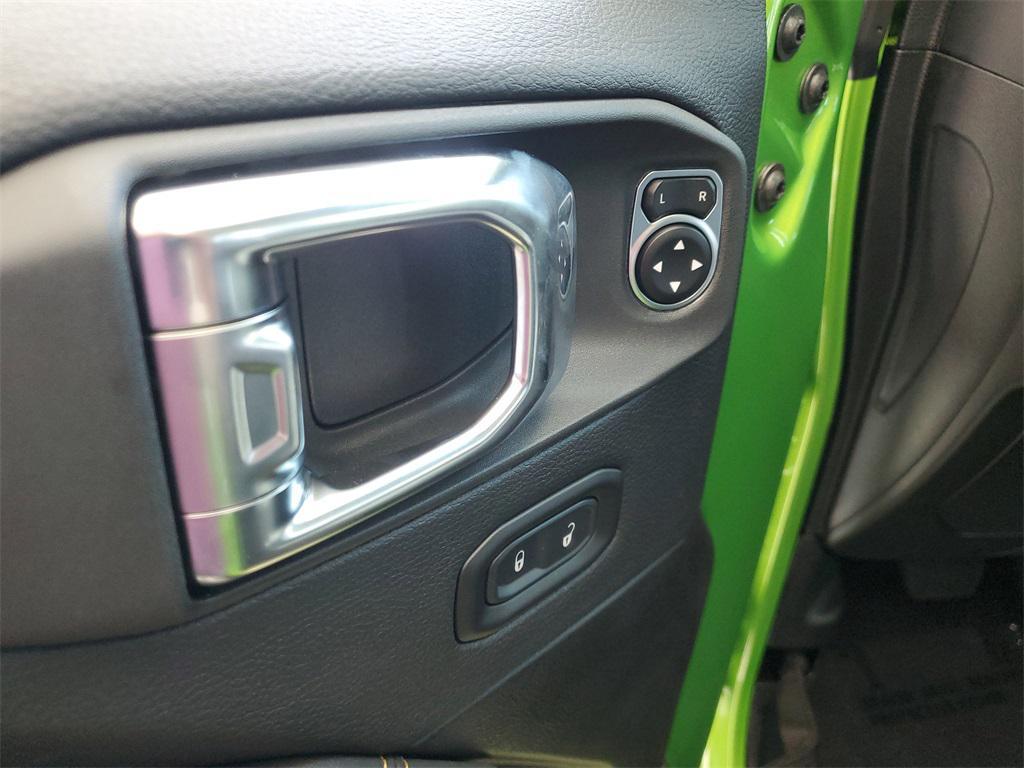 new 2025 Jeep Gladiator car, priced at $46,857