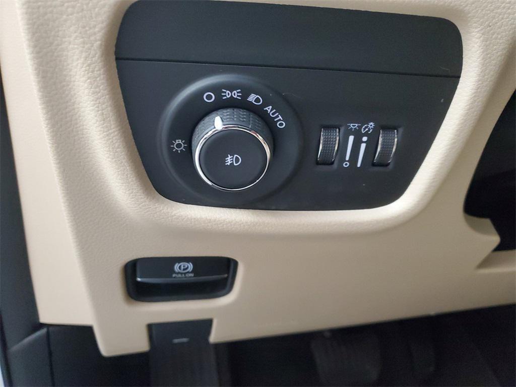 used 2022 Jeep Grand Cherokee L car, priced at $22,788