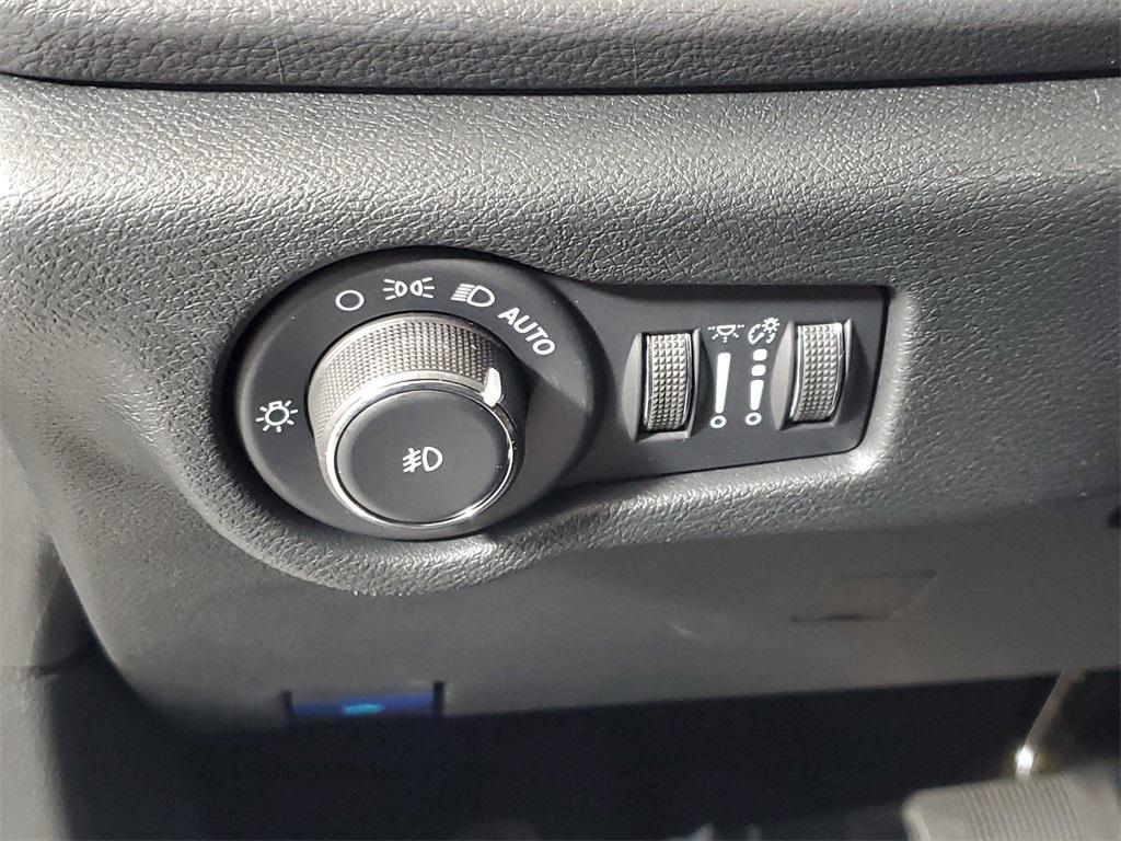 new 2026 Chrysler Pacifica car, priced at $44,155