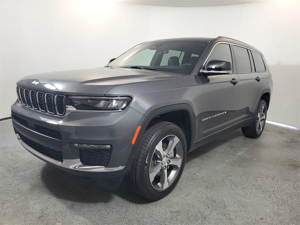 new 2025 Jeep Grand Cherokee L car, priced at $47,831