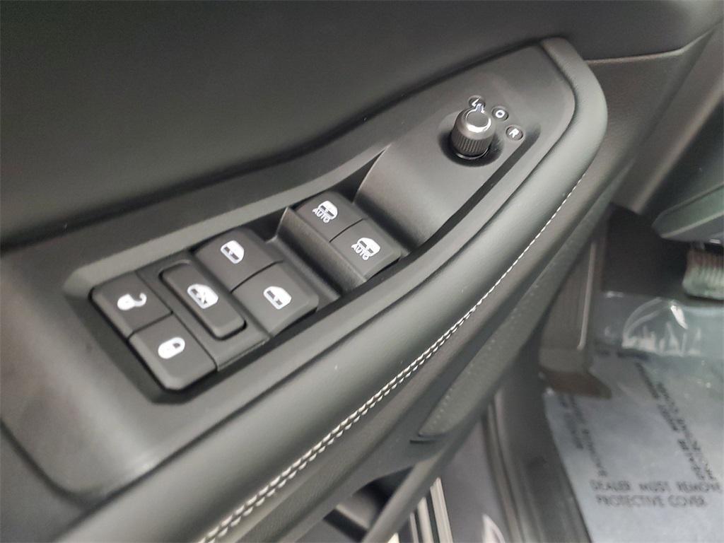 new 2025 Jeep Grand Cherokee L car, priced at $47,831