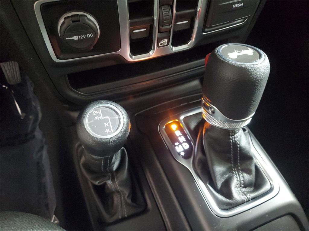 new 2025 Jeep Wrangler car, priced at $46,458