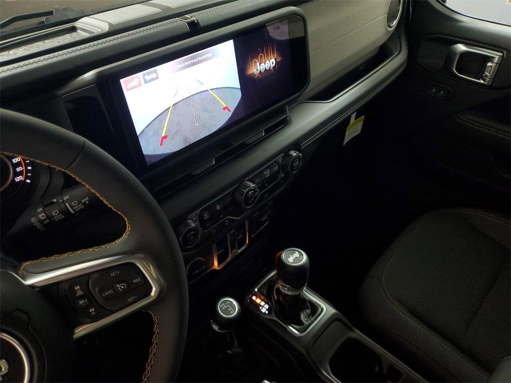 new 2025 Jeep Wrangler car, priced at $46,458