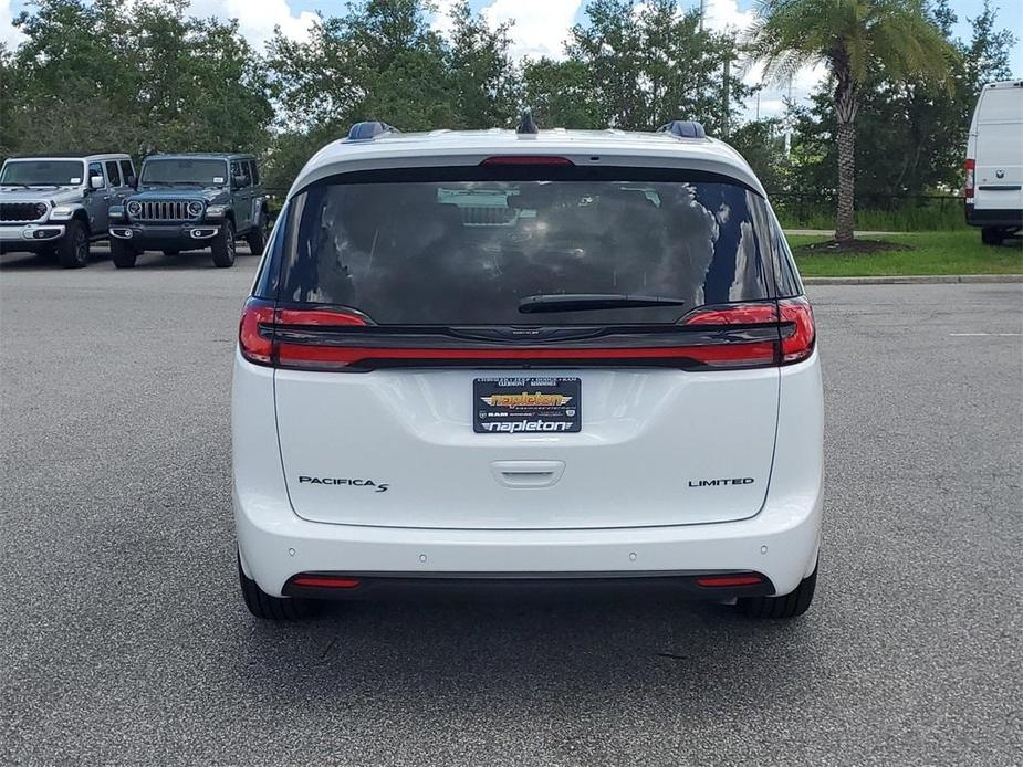 new 2024 Chrysler Pacifica car, priced at $49,603