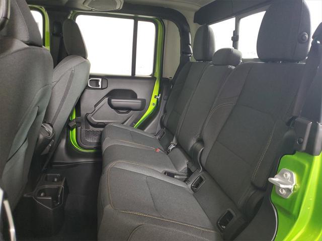 new 2025 Jeep Gladiator car, priced at $41,072