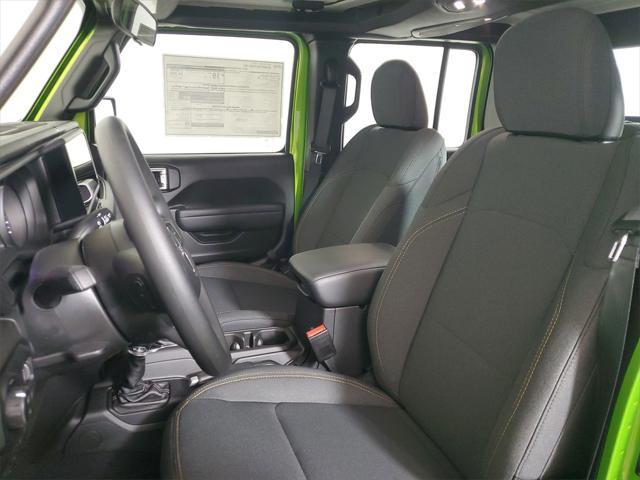 new 2025 Jeep Gladiator car, priced at $41,072