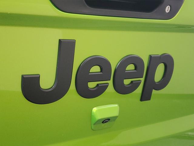 new 2025 Jeep Gladiator car, priced at $41,072