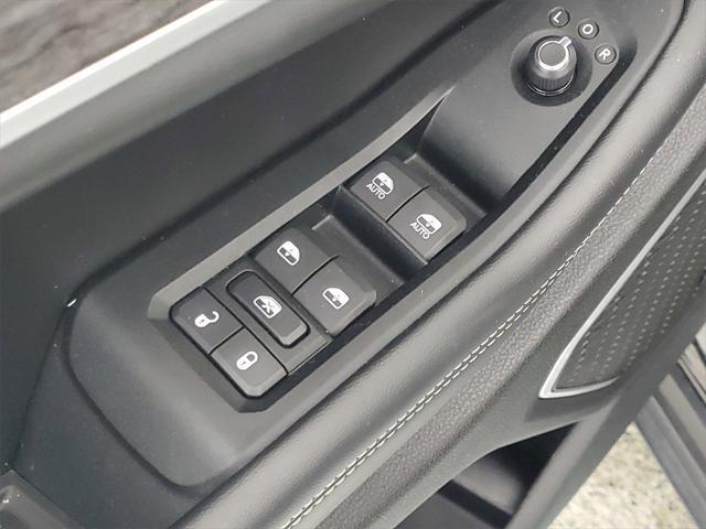used 2023 Jeep Grand Cherokee car, priced at $28,088