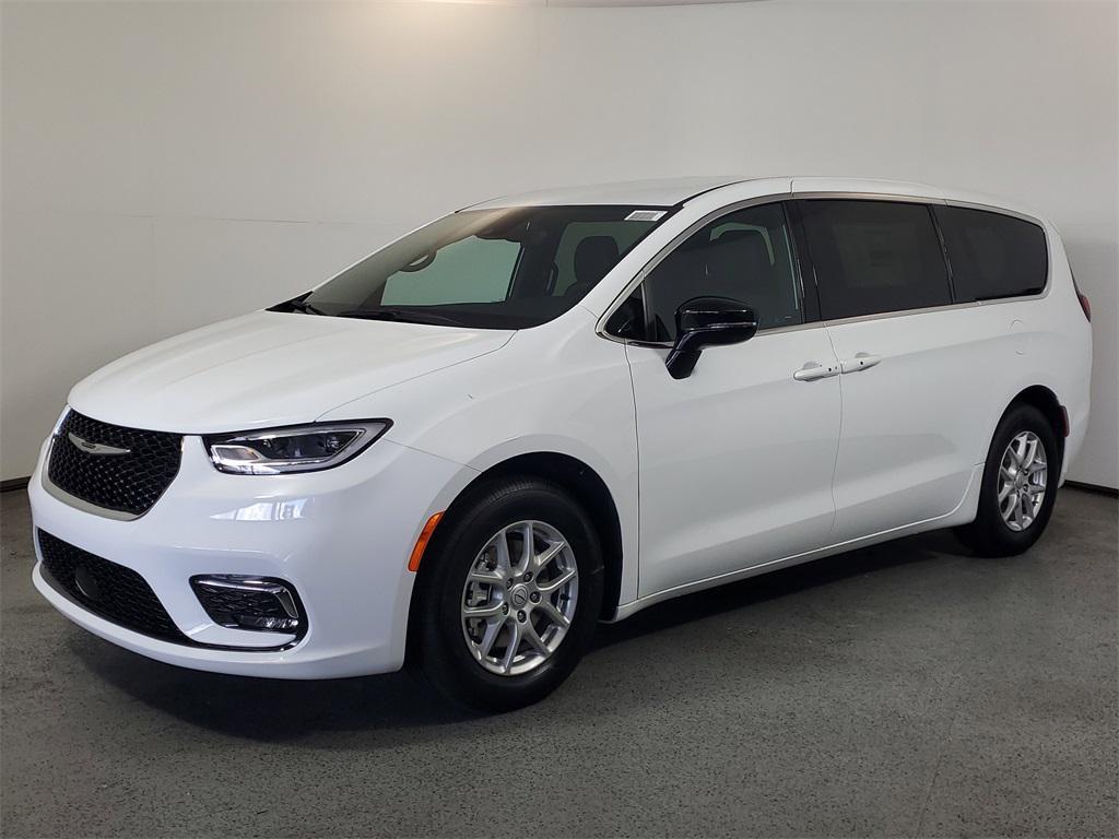 new 2026 Chrysler Pacifica car, priced at $43,460