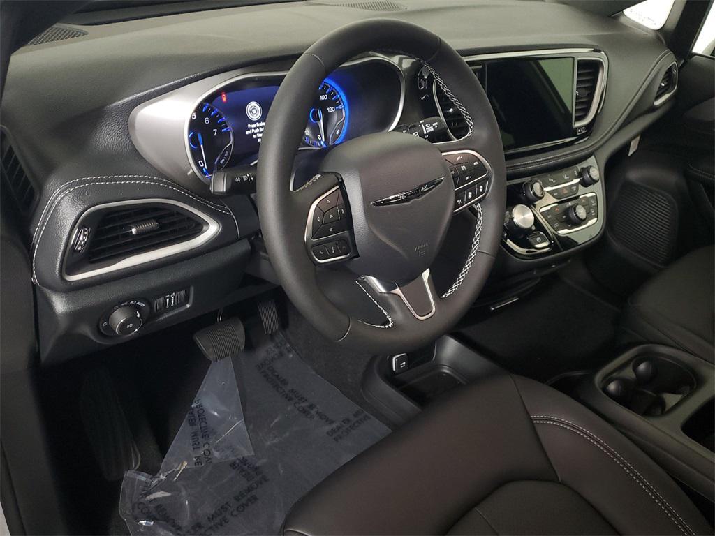new 2026 Chrysler Pacifica car, priced at $43,460