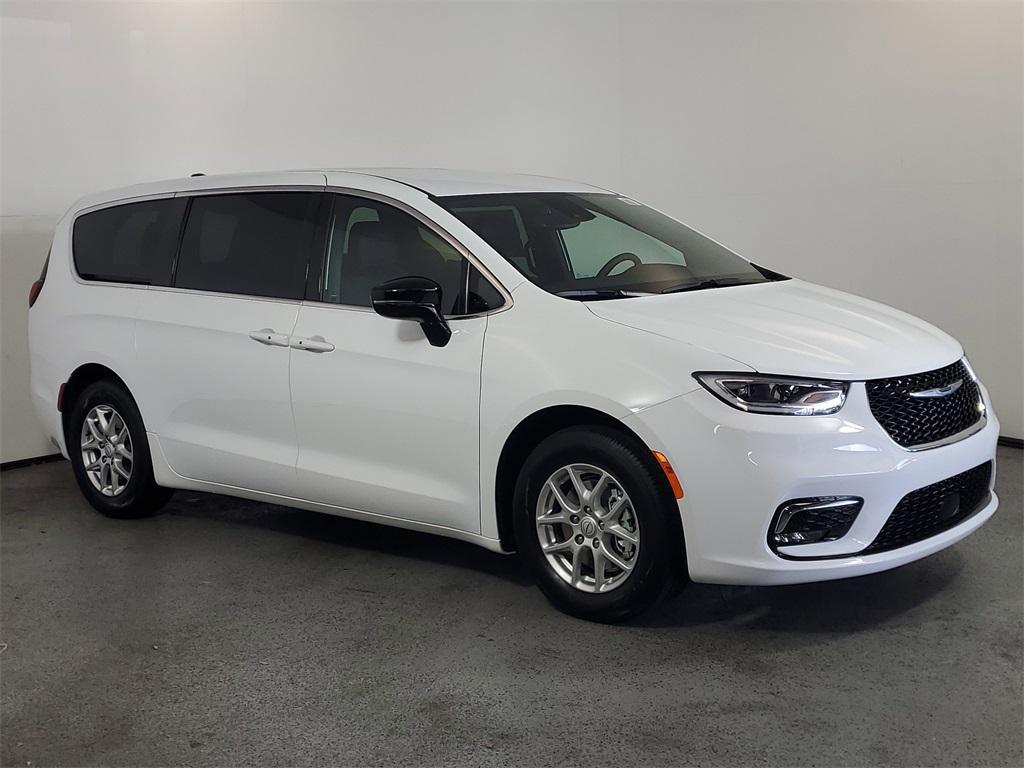 new 2026 Chrysler Pacifica car, priced at $43,460