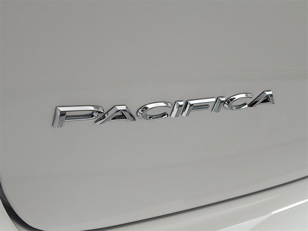 new 2026 Chrysler Pacifica car, priced at $43,460