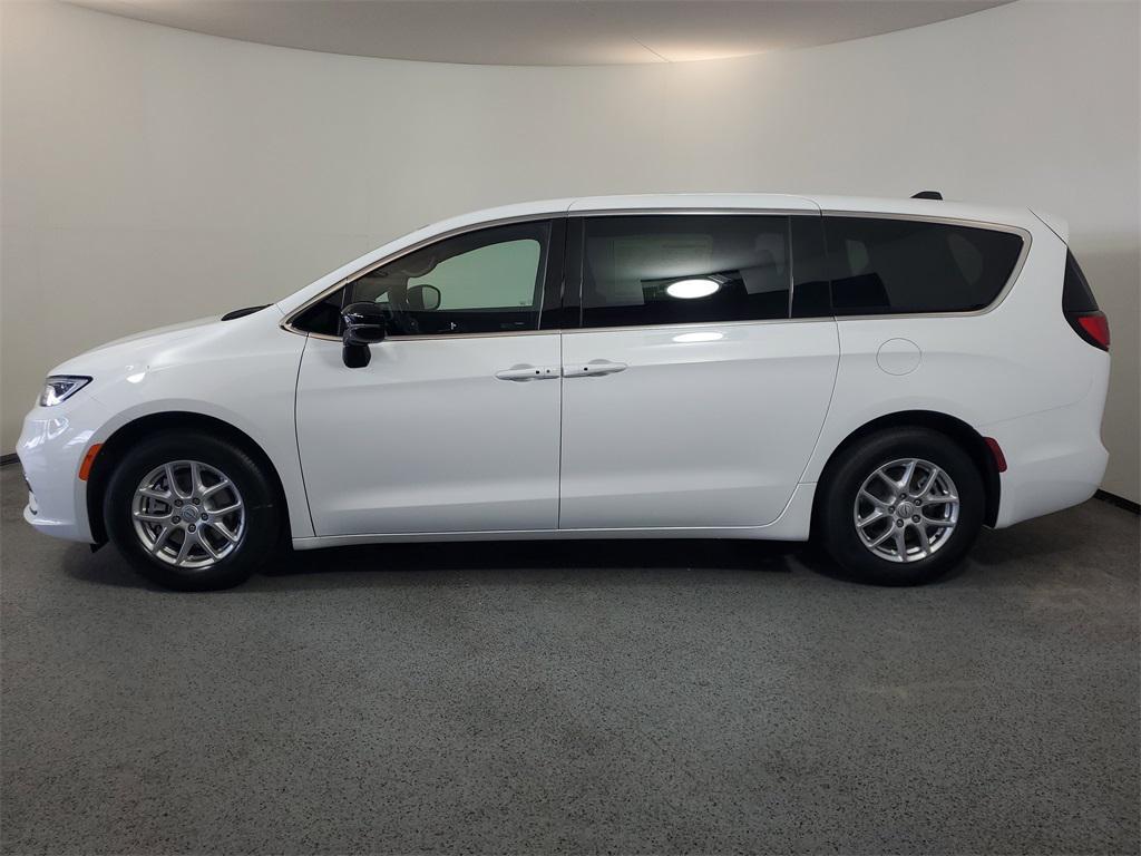 new 2026 Chrysler Pacifica car, priced at $43,460