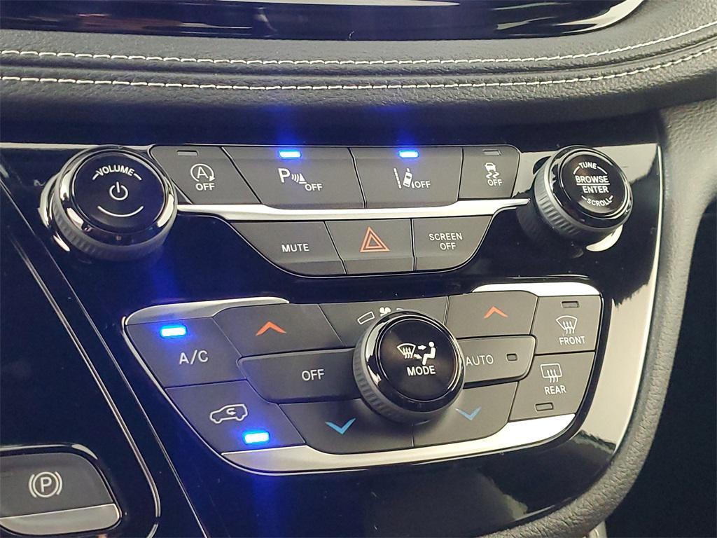 new 2026 Chrysler Pacifica car, priced at $55,985