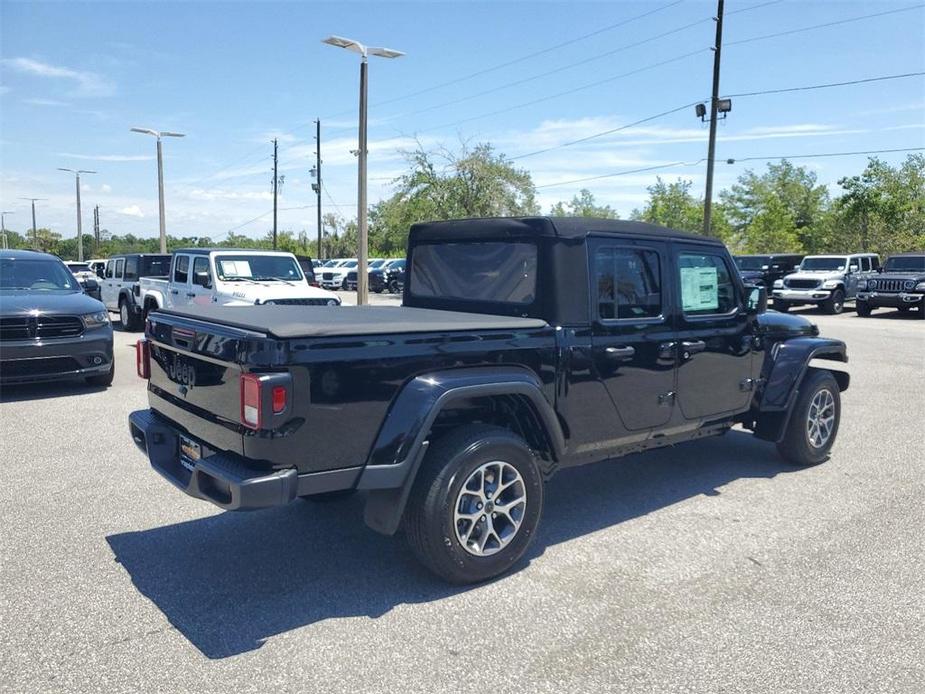 new 2024 Jeep Gladiator car, priced at $47,379