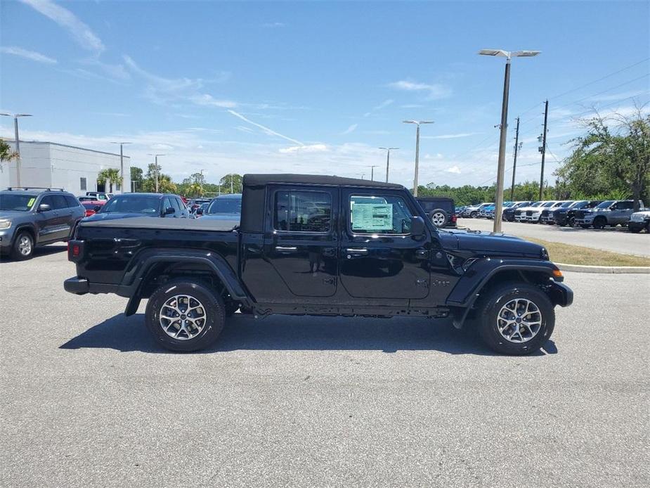 new 2024 Jeep Gladiator car, priced at $47,379