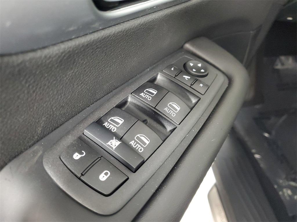 new 2026 Chrysler Pacifica car, priced at $46,822