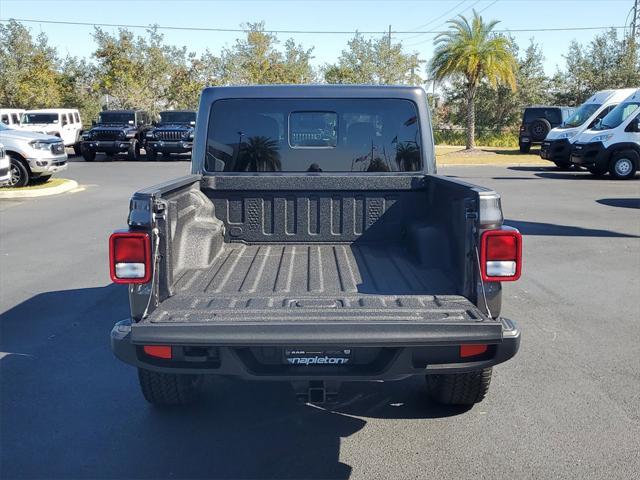 new 2025 Jeep Gladiator car, priced at $45,235