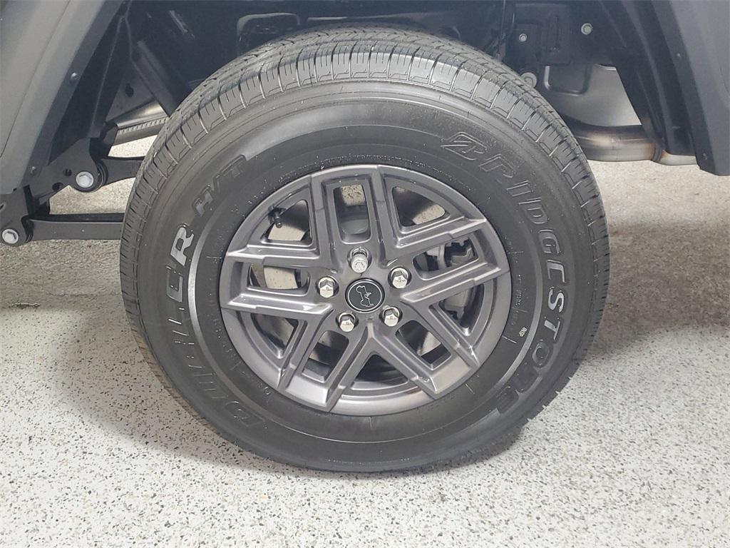 new 2025 Jeep Gladiator car, priced at $39,975