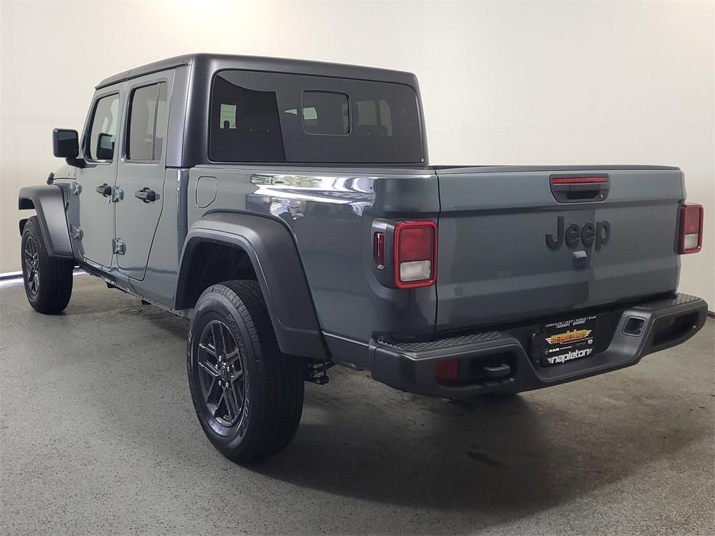 new 2025 Jeep Gladiator car, priced at $39,975