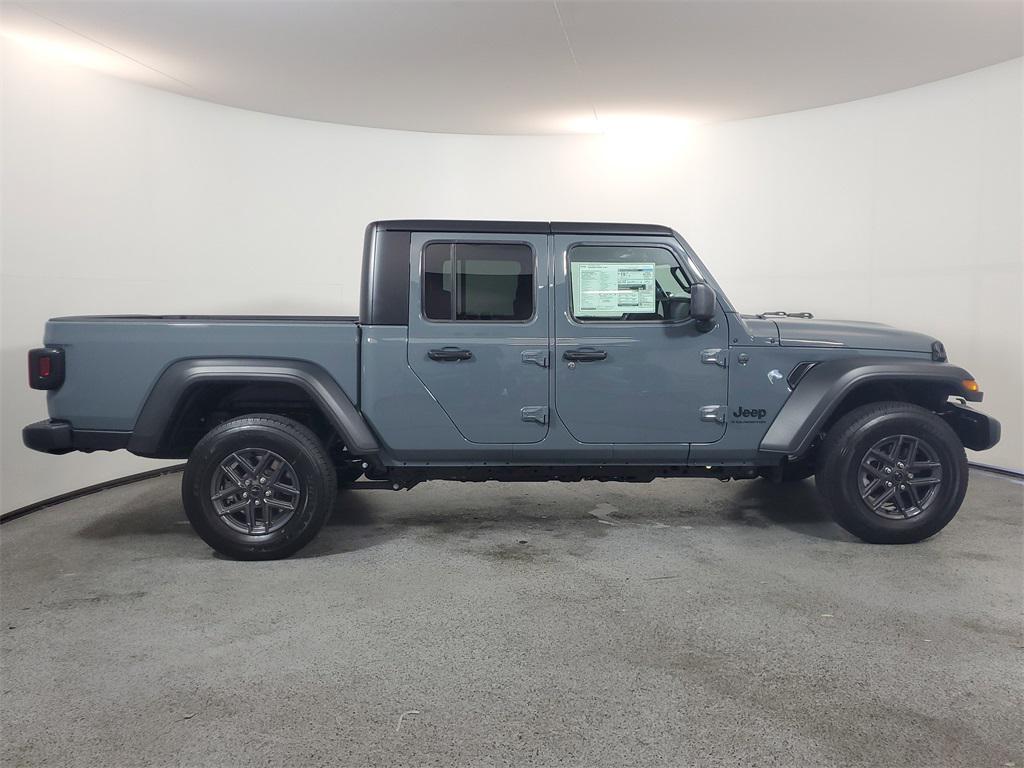 new 2025 Jeep Gladiator car, priced at $39,975