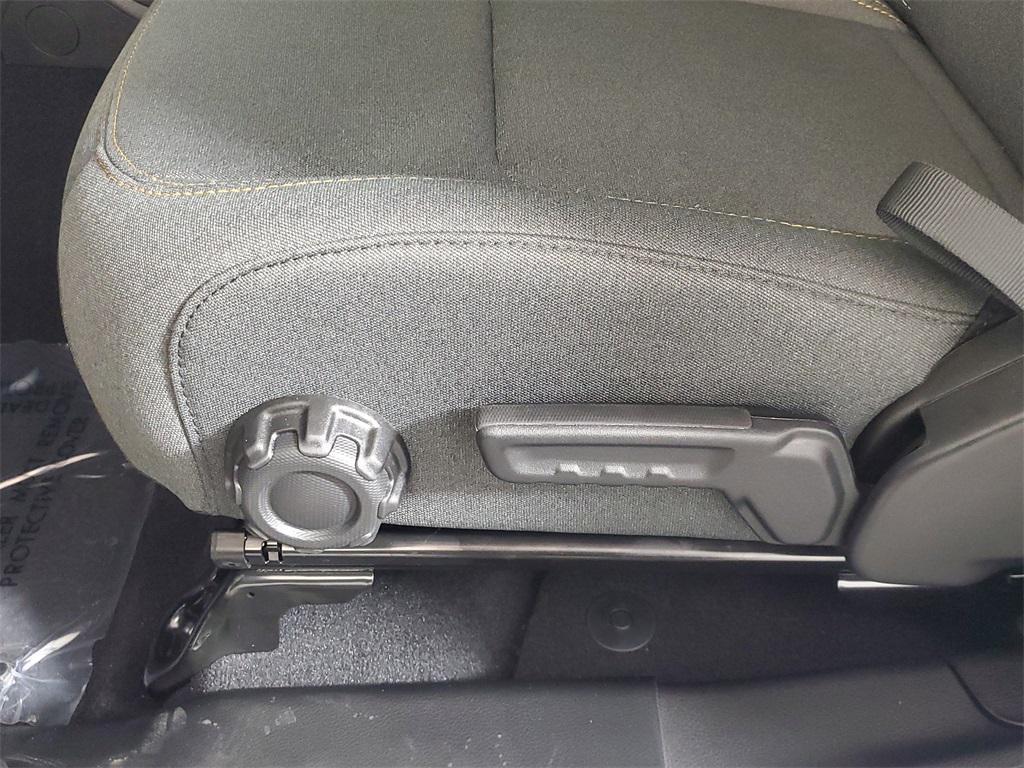 new 2025 Jeep Gladiator car, priced at $39,975