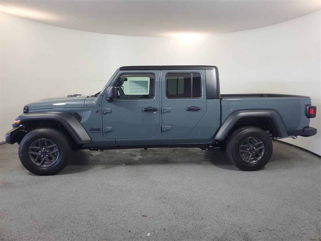 new 2025 Jeep Gladiator car, priced at $39,975