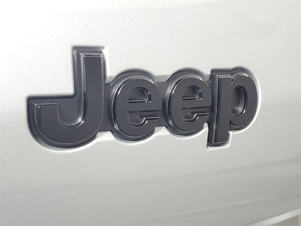 new 2025 Jeep Grand Cherokee L car, priced at $42,545