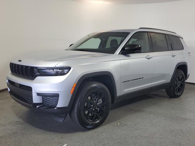 new 2025 Jeep Grand Cherokee L car, priced at $42,080