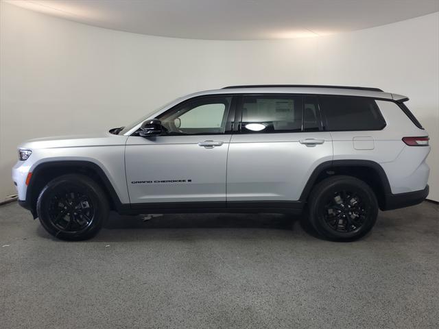 new 2025 Jeep Grand Cherokee L car, priced at $42,080