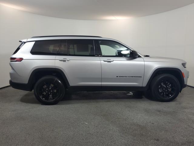 new 2025 Jeep Grand Cherokee L car, priced at $42,080