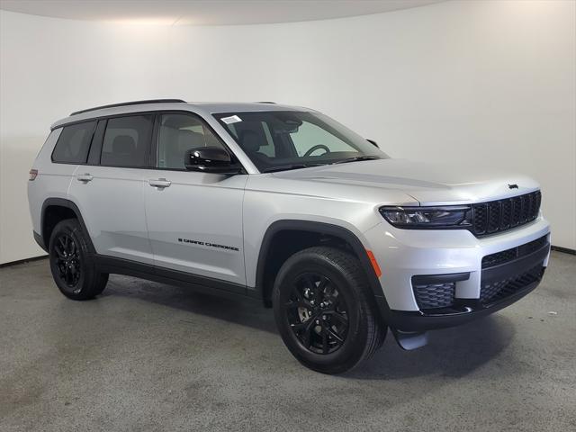 new 2025 Jeep Grand Cherokee L car, priced at $42,080