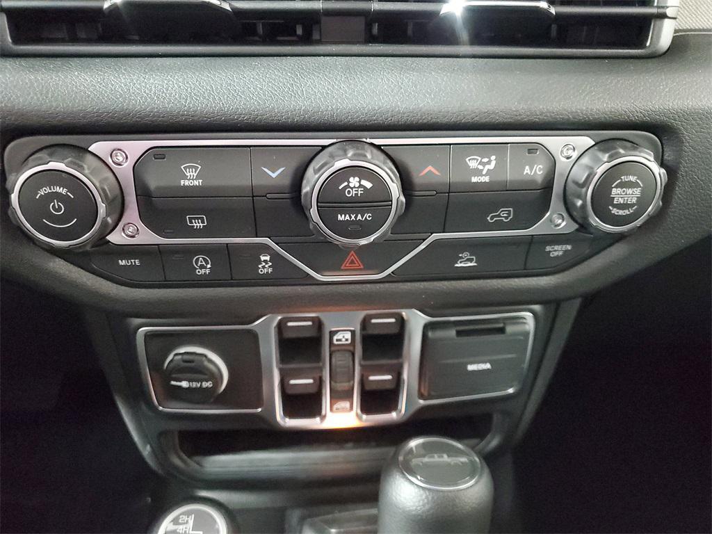 new 2025 Jeep Gladiator car, priced at $42,783