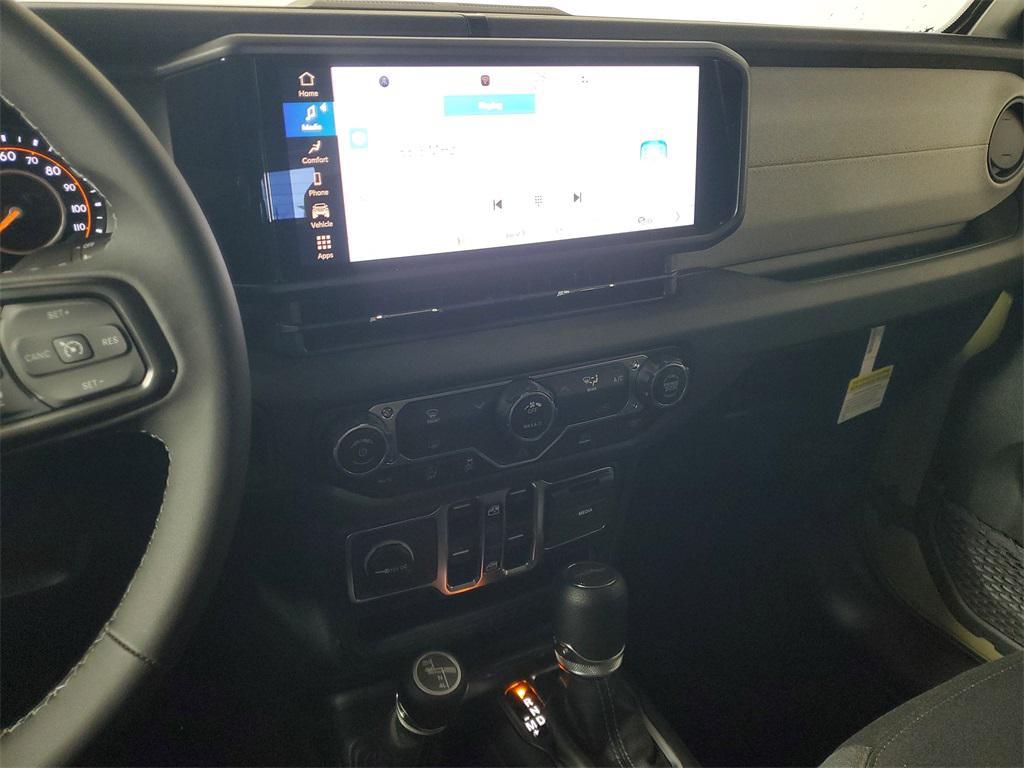 new 2025 Jeep Gladiator car, priced at $42,783